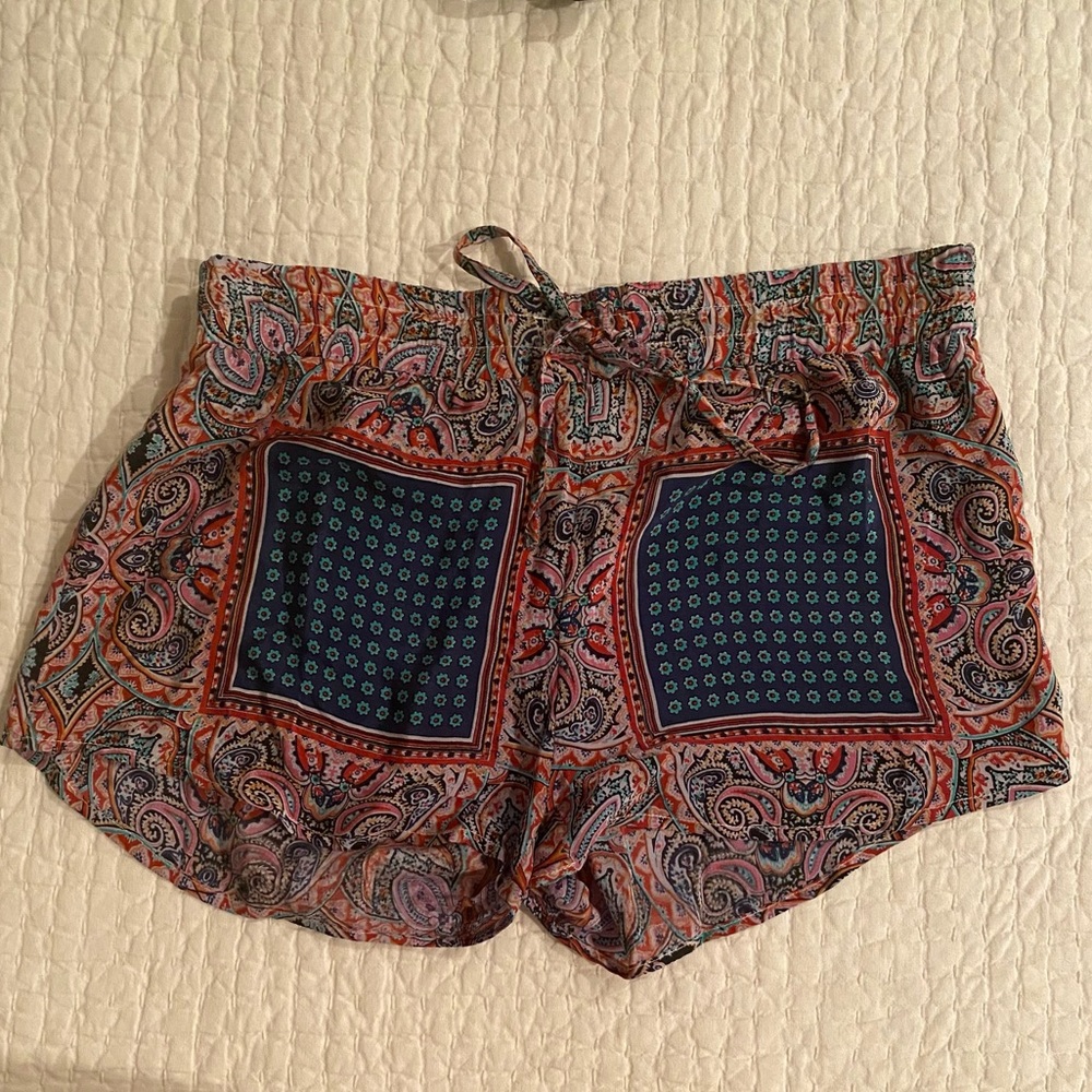 Tolani Silk Drawstring Shorts Size Medium
